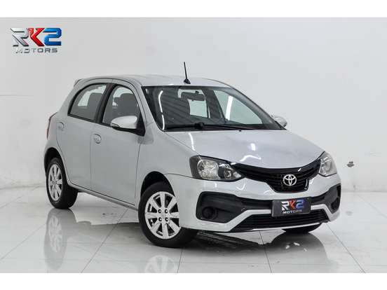 TOYOTA-ETIOS-2018