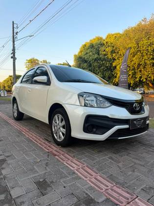 TOYOTA ETIOS 1.5 X PLUS SEDAN 16V FLEX 4P AUTOMÁTICO