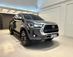 TOYOTA HILUX 2.8 D-4D TURBO DIESEL CD SRX PLUS 4X4 AUTOMÁTICO TOYOTA HILUX 2.8 D-4D TURBO DIESEL CD SRX PLUS 4X4 AUTOMÁTICO