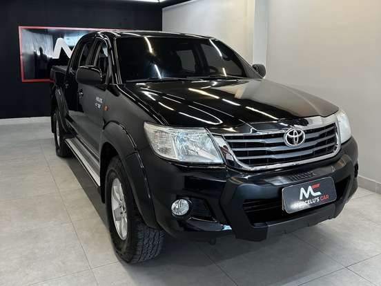 TOYOTA-HILUX-2012