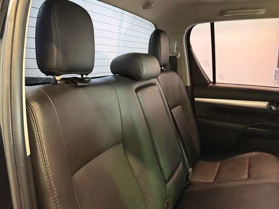TOYOTA-HILUX-2018