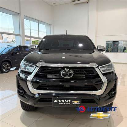 TOYOTA-HILUX-2022