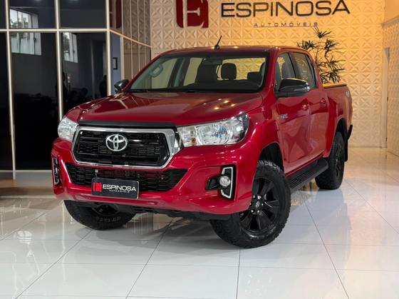 TOYOTA HILUX 2.8 SR 4X4 CD 16V DIESEL 4P AUTOMÁTICO