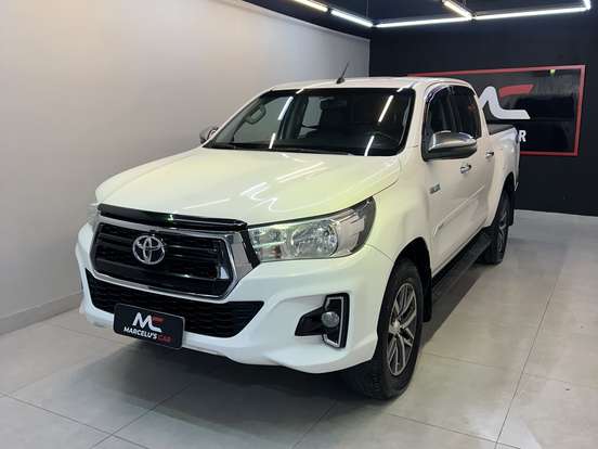 TOYOTA-HILUX-2020