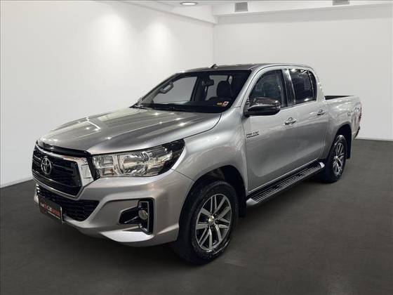 TOYOTA HILUX 2.8 SRV 4X4 CD 16V DIESEL 4P AUTOMÁTICO