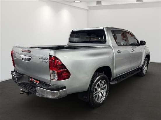 TOYOTA-HILUX-2018