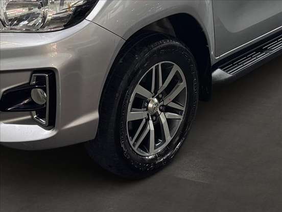 TOYOTA-HILUX-2.8 SRV 4X4 CD 16V DIESEL 4P AUTOMÁTICO TOYOTA-HILUX-2018