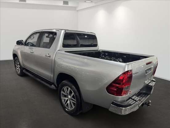 TOYOTA-HILUX-2018