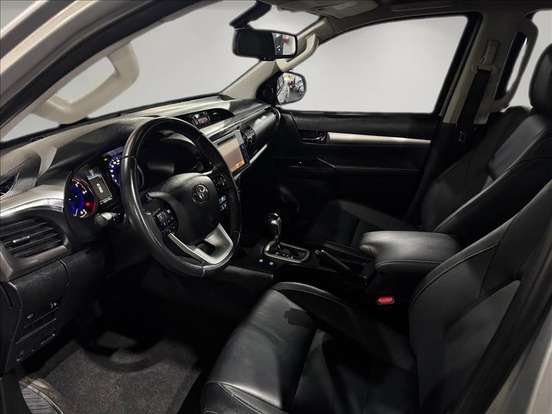 TOYOTA-HILUX-2.8 SRV 4X4 CD 16V DIESEL 4P AUTOMÁTICO TOYOTA-HILUX-2018