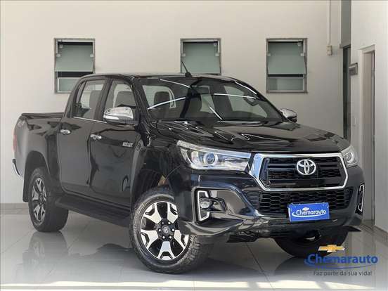 TOYOTA-HILUX-2019