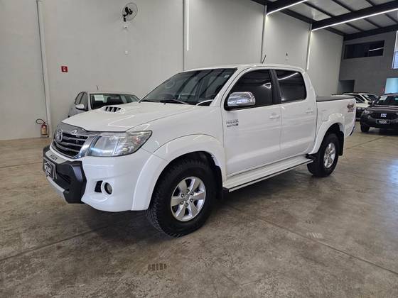 TOYOTA HILUX 3.0 SRV TOP 4X4 CD 16V TURBO INTERCOOLER DIESEL 4P AUTOMÁTICO