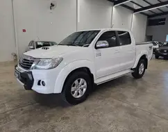 TOYOTA HILUX 3.0 SRV TOP 4X4 CD 16V TURBO INTERCOOLER DIESEL 4P AUTOMÁTICO TOYOTA HILUX 3.0 SRV TOP 4X4 CD 16V TURBO INTERCOOLER DIESEL 4P AUTOMÁTICO