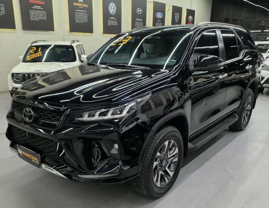 TOYOTA-HILUX SW4-2022