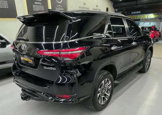TOYOTA-HILUX SW4-2022