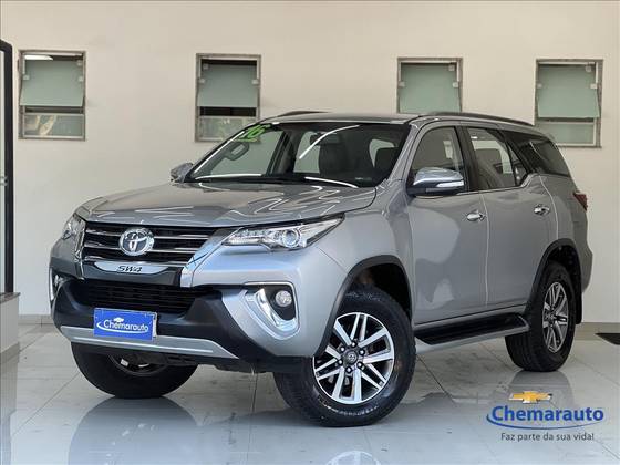 TOYOTA HILUX SW4 2.8 SRX 4X4 16V TURBO INTERCOOLER DIESEL 4P AUTOMÁTICO