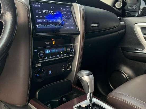 TOYOTA-HILUX SW4-2020