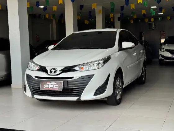 TOYOTA YARIS 1.5 16V FLEX SEDAN XS CONNECT MULTIDRIVE TOYOTA YARIS 1.5 16V FLEX SEDAN XS CONNECT MULTIDRIVE