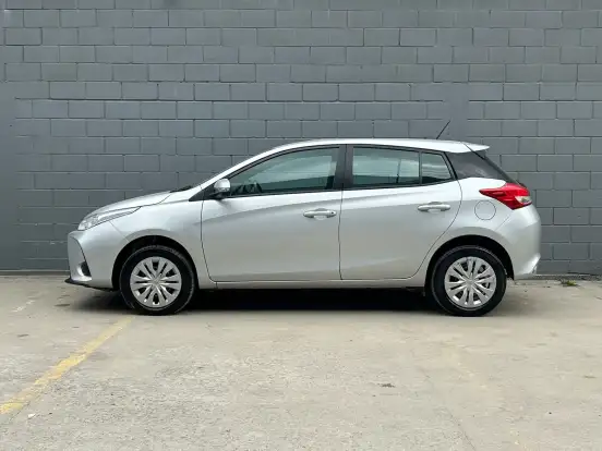 TOYOTA-YARIS-2025
