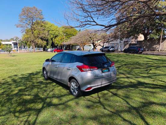 TOYOTA-YARIS-2019