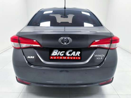 TOYOTA-YARIS-2022