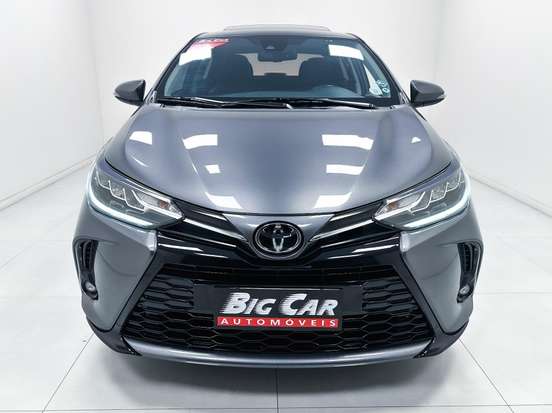 TOYOTA-YARIS-2022