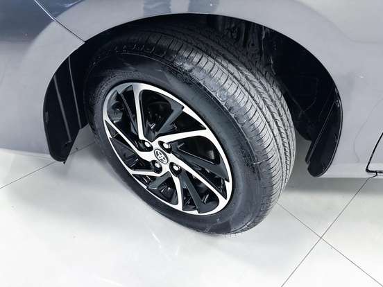 TOYOTA-YARIS-2022