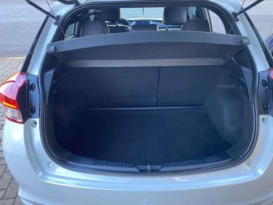 TOYOTA-YARIS-2022