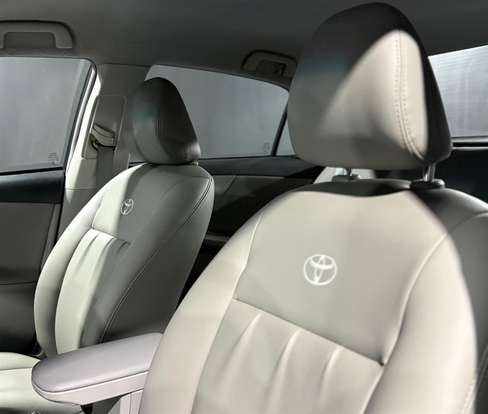 TOYOTA-COROLLA-2013
