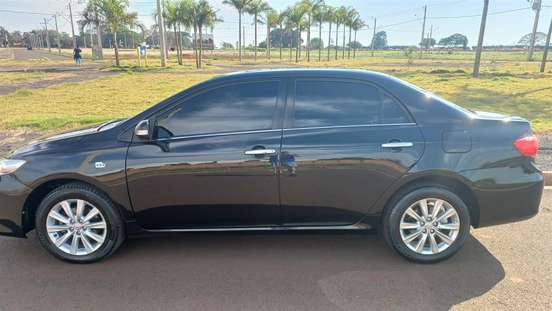 TOYOTA-COROLLA-2011