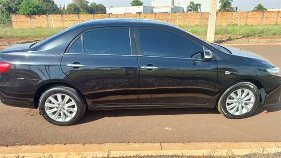 TOYOTA-COROLLA-2011