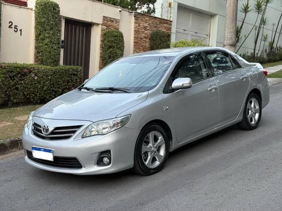 TOYOTA COROLLA 2.0 XEI 16V FLEX 4P AUTOMÁTICO