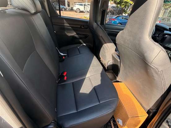 TOYOTA-HILUX-2.8 D-4D TURBO DIESEL CD POWER PACK 4X4 MANUAL TOYOTA-HILUX-2023