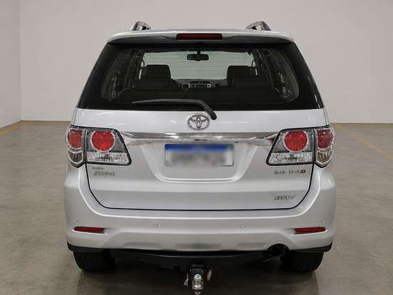 TOYOTA-HILUX SW4-2012