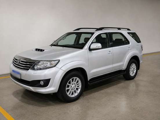 TOYOTA-HILUX SW4-2012