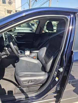 TOYOTA-RAV4-2019