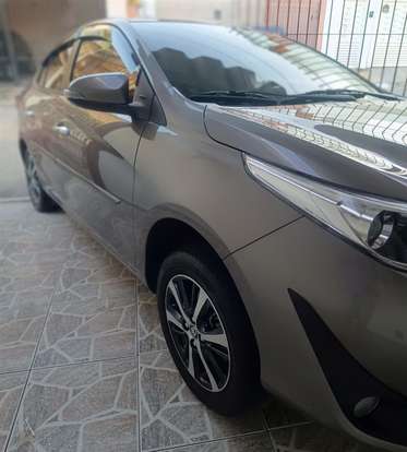 TOYOTA-YARIS-2018