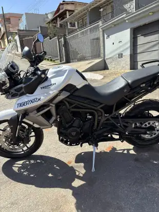 TRIUMPH-TIGER 800 XCX-2017