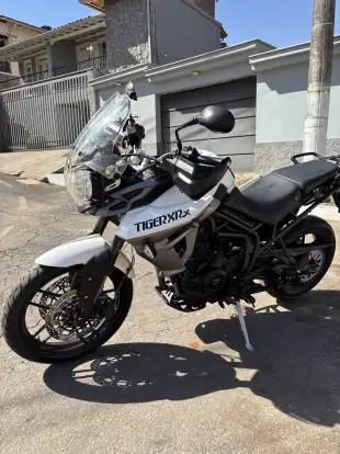 TRIUMPH-TIGER 800 XCX-2017