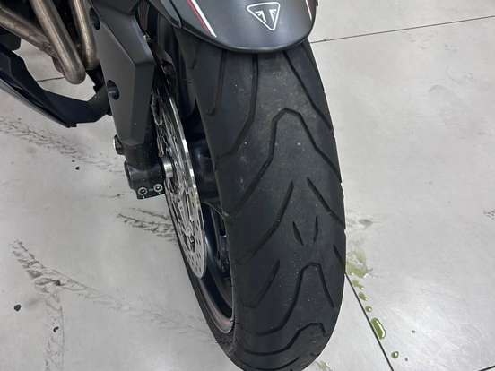 TRIUMPH-STREET TRIPLE 765 RS TRIUMPH-STREET TRIPLE 765 RS-2020