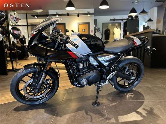 TRIUMPH-THRUXTON 400-2026