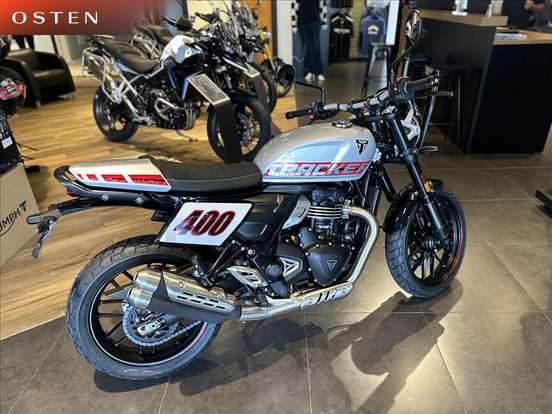 TRIUMPH-TRACKER 400-2026
