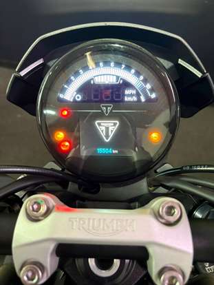 TRIUMPH-TRIDENT 660-2022