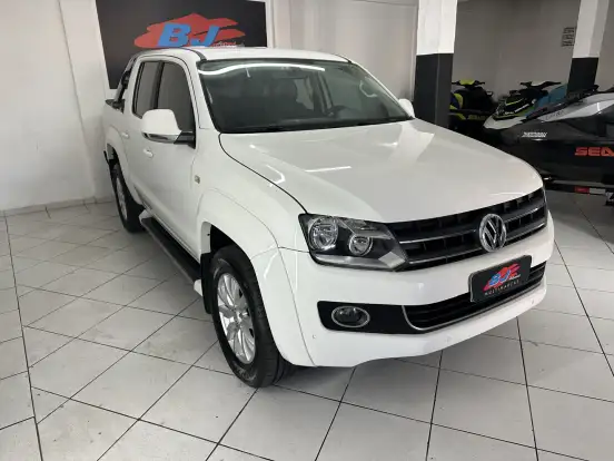 VOLKSWAGEN-AMAROK-2013