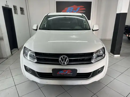 VOLKSWAGEN-AMAROK-2013
