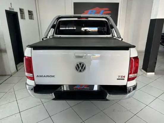 VOLKSWAGEN-AMAROK-2013
