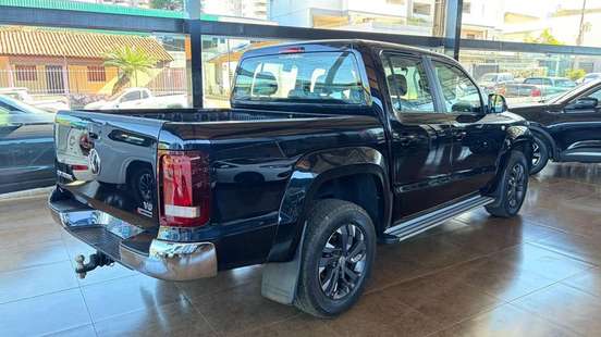 VOLKSWAGEN-AMAROK-2023