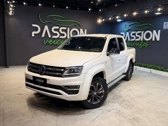VOLKSWAGEN-AMAROK-2021