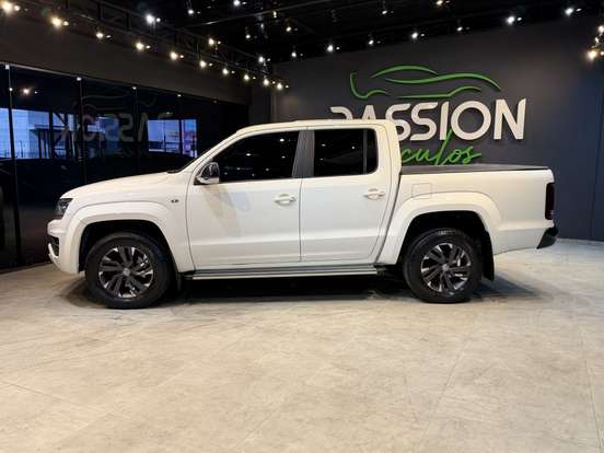 VOLKSWAGEN-AMAROK-2021