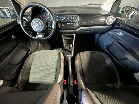 VOLKSWAGEN-CROSS UP-2014