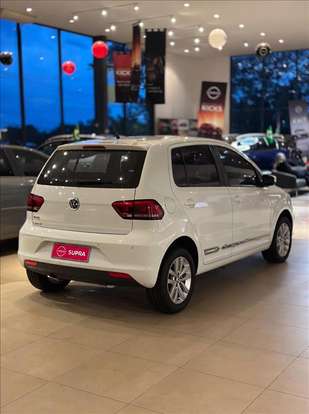 VOLKSWAGEN-FOX-2021